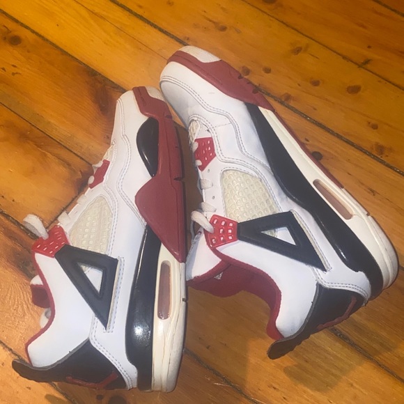 Retro Jordan 4s - Picture 15 of 16